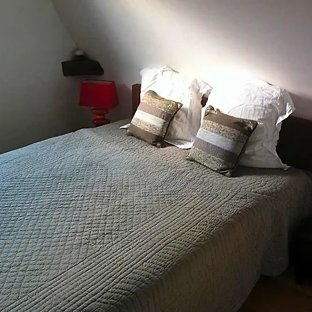 La Demeure De Laclais Bed & Breakfast