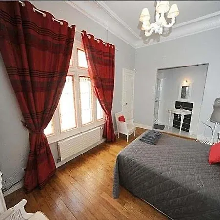 La Demeure De Laclais Bed and Breakfast 3*