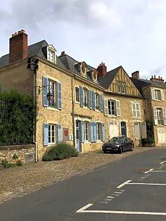 La Demeure De Laclais Bed and Breakfast 3*